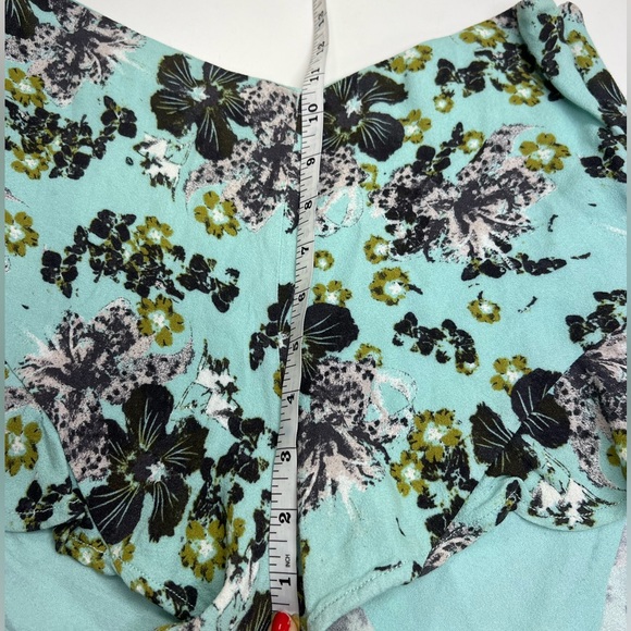 Free People Fiona Printed Flutter Shorts in Mint Combo High Rise Size 4 - Picture 10 of 16